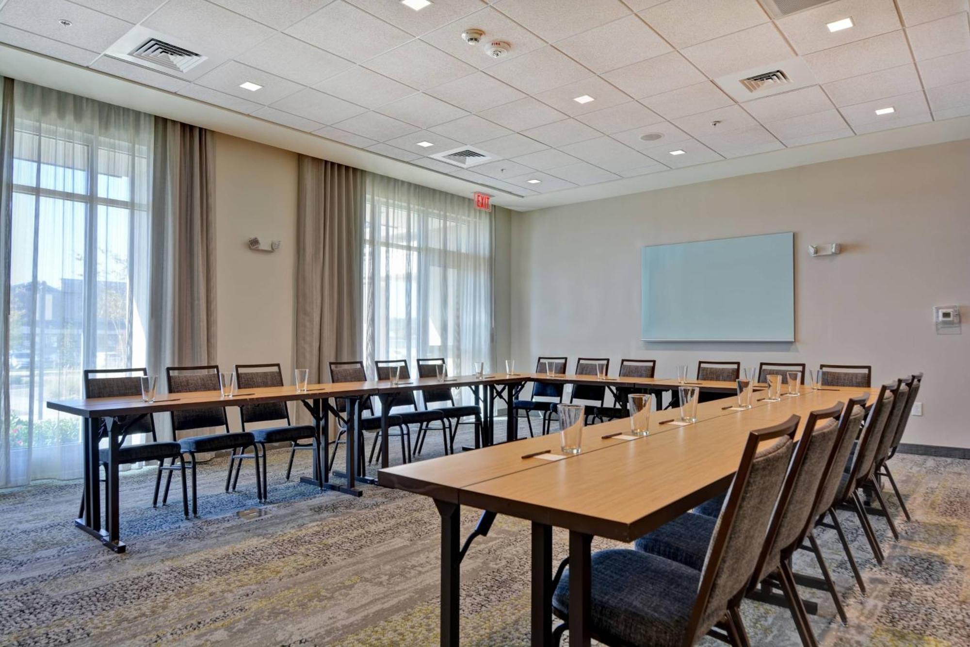 Courtyard By Marriott Jackson Madison Hotel Exterior foto