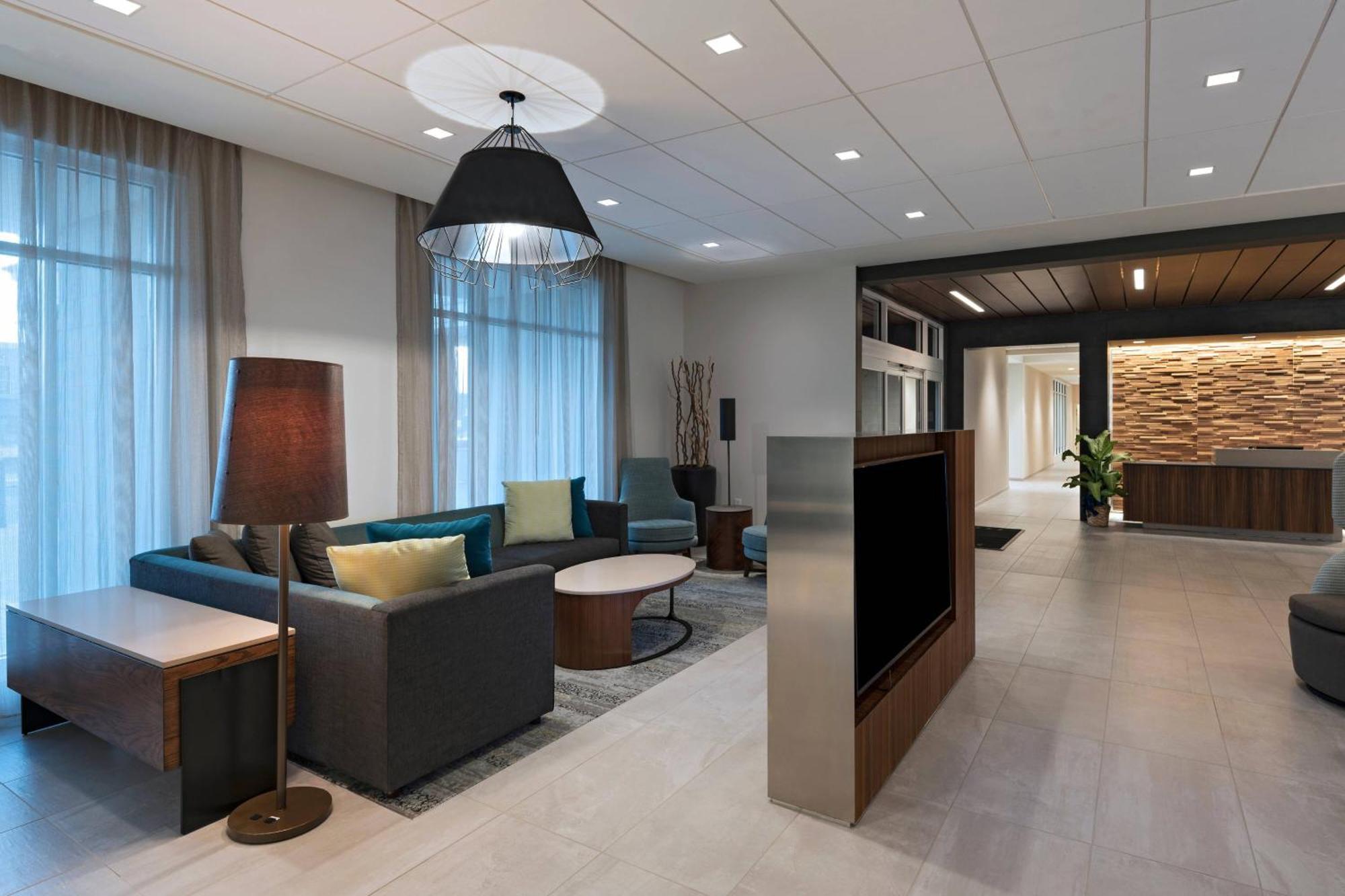 Courtyard By Marriott Jackson Madison Hotel Exterior foto